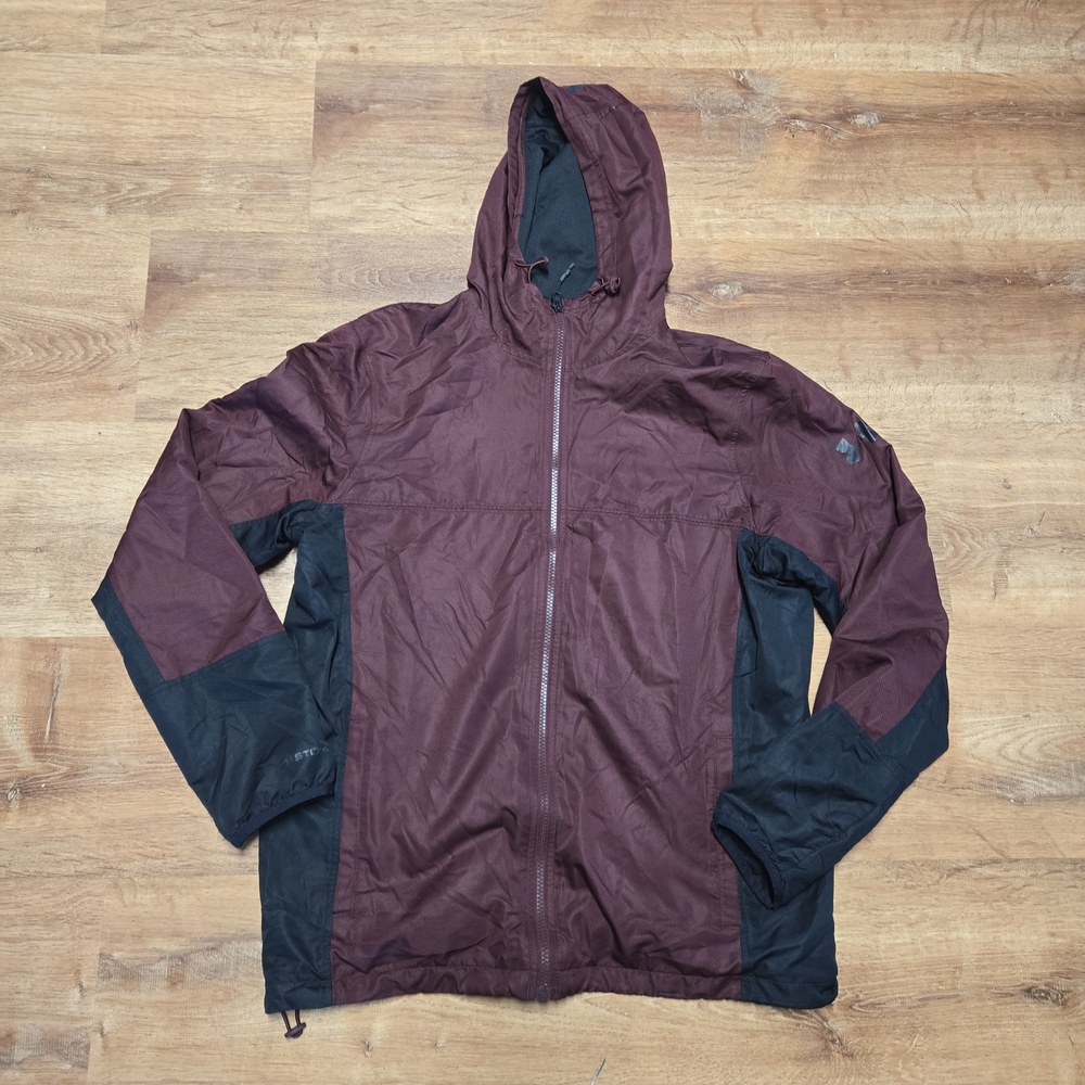 Under Armour Men's Maroon and Black Windbreaker Medium